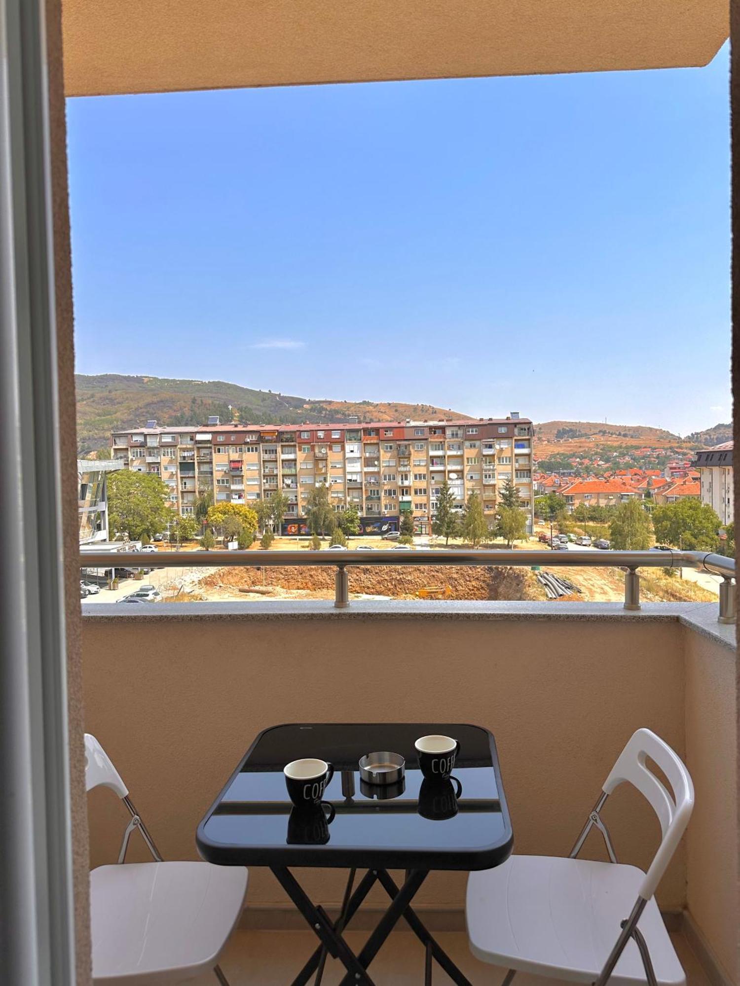 Ambe Apartments Bitola Exterior foto